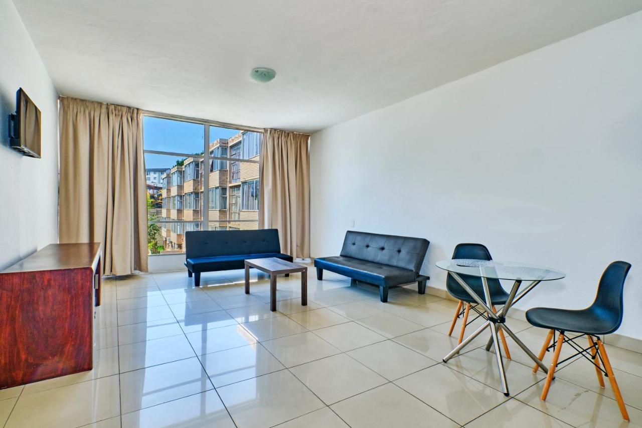 Inn & Out Sandton Park Johannesburg Exterior photo